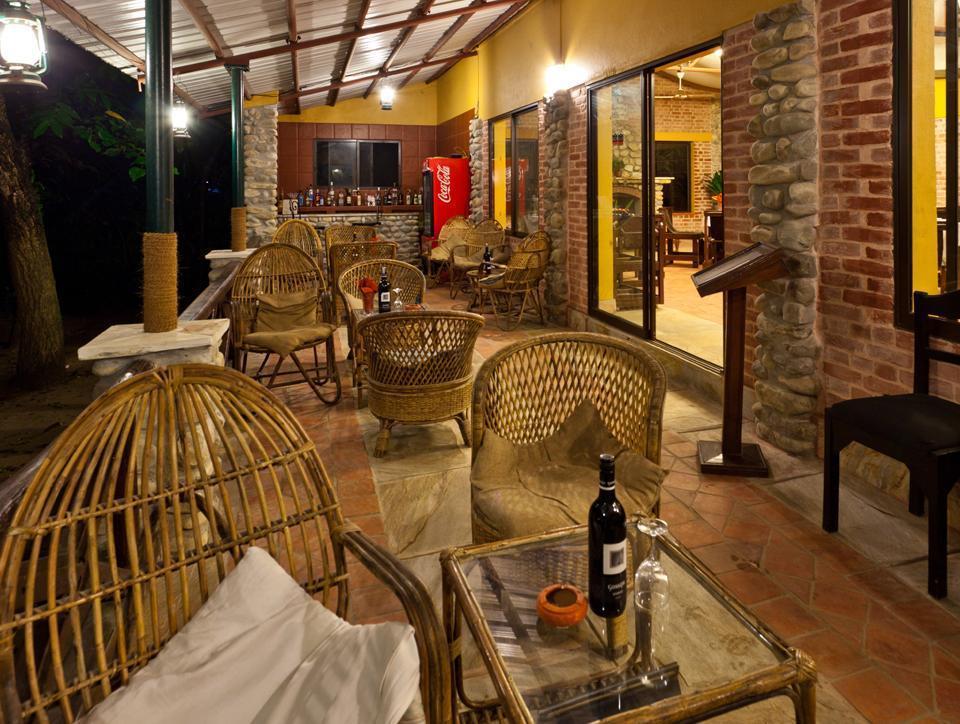Maruni Sanctuary Lodge By Kgh Group Sauraha Eksteriør bilde